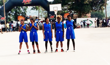 VICTOIRE DU CHAMPIONAT DE BASKET-BALL FEMININ
